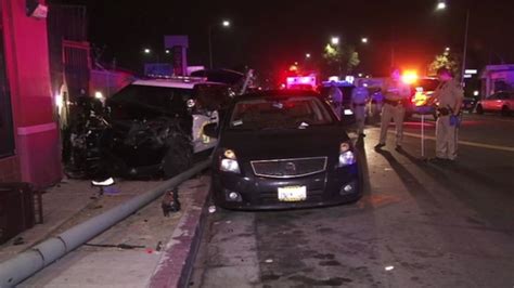 High Speed Chase On I 580 Ends After Chp Crash Into Parked Cars Pole