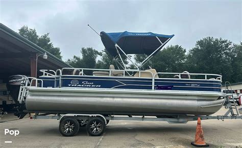 Tracker Boat Mfg 22dlx Fishing Barge Boats For Sale By Owner Boatersnet