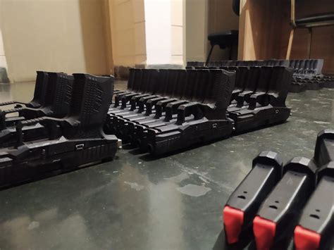 Em S O Paulo Prf Apreende Pistolas Calibre Mm E Carregadores