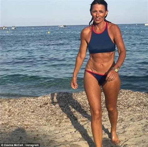 Naked Attraction Host Anna Richardson Would NOT Go On The Show Daily Mail Online