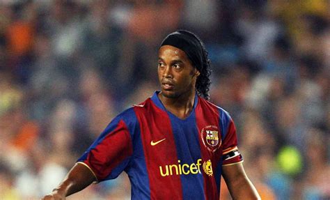 Barcellona Il Figlio Di Ronaldinho Nelle Giovanili