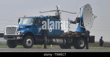 Doppler on Wheels radar truck near Des Moines, Iowa, June 5, 2010 ...