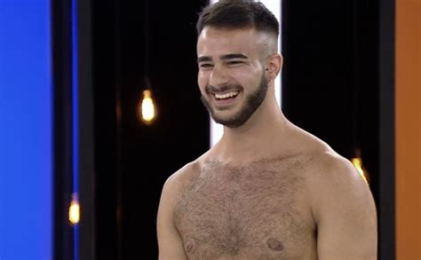 Alfonso è il ragazzo gay della prima puntata di Attraction Italia ed è