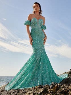 Style FSWD0777 Faeriesty Size XL Sequined Light Green Mermaid Dress