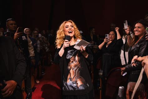 Adele President Of Uk Beyhive Wears Beyonce S Renaissance Tour T Shirt In Her Vegas Show R