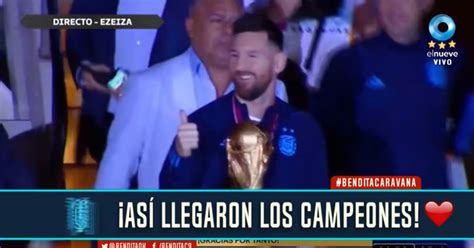 ¡así Llegaron Los Campeones La Recorrida De La Scaloneta En Buenos Aires Canal 9