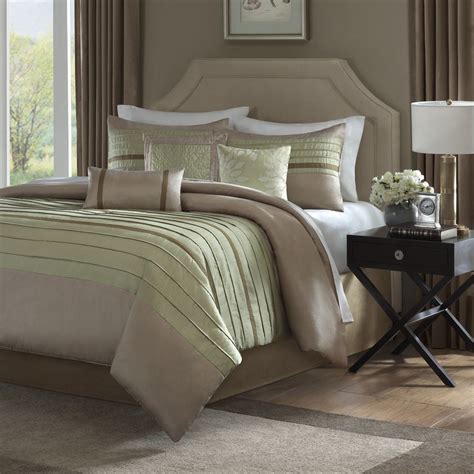 Madison Classics 7 Piece Cal King Comforter Set