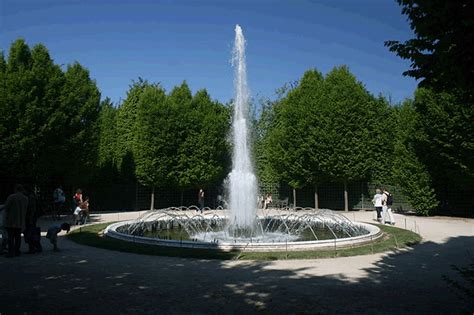 The Bosquet "Girandole" at the garden of Versailles | Hidden Gems Tours from Paris to Versailles