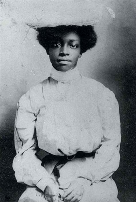 22 Stunning Vintage Photos Of Beautiful Black Ladies From The Victorian Era ~ Vintage Everyday