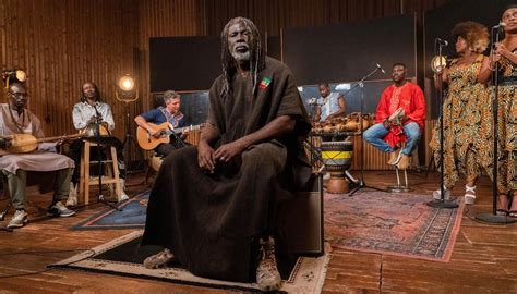 Tiken Jah Fakoly En Tourn E Acoustique En France