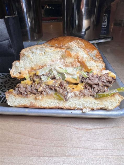 Everywhen Burger Bar – Minneapolis / Everywhen Burger - Burger Reviews