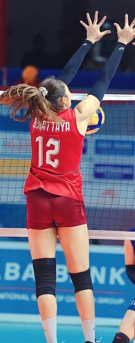 Pin By Urek Mazino On Volleyball Girls Sport Girl Sport