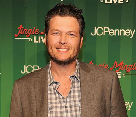 Blake Shelton Announces 'Super Deluxe' Christmas Album