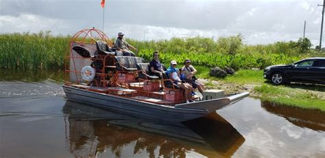 everglades boat tour - Airboat In Everglades