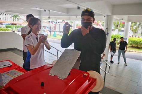 Giving Up Vaping For Love Macpherson Youth Network Launches Anti Vape
