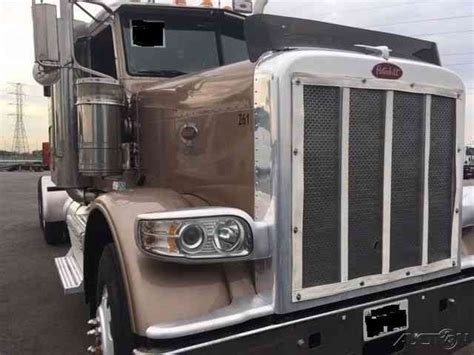 Peterbilt 388 (2013) : Sleeper Semi Trucks