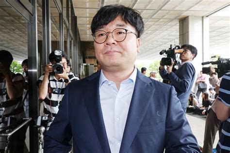 검찰 김여사 명품백 의혹 보도 기자 피의자 소환 조사 한국경제