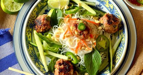 Vietnamese Meatball Noodle Bowl Recipe Yummly