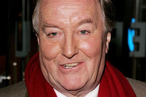 Obituary: Robert Hardy, versatile stage and screen actor, acclaimed ...