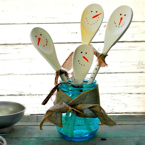 Easy Primitive Style Wooden Spoon Snowmen