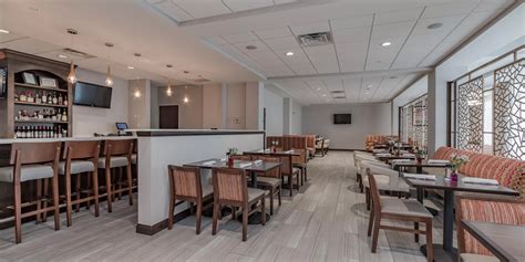 Restaurants Near Holiday Inn Mishawaka - Conference Center