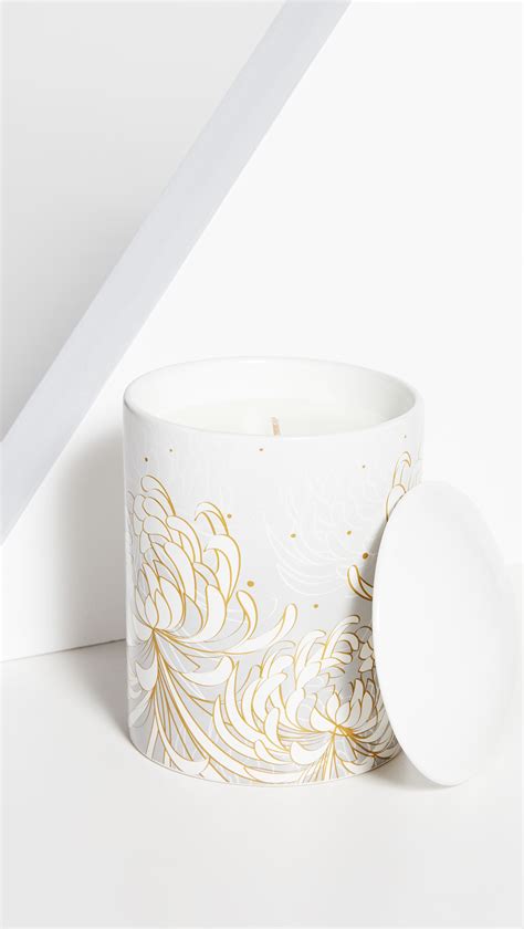 The 28 Best Vanilla Candles to Make Your Home Smell Heavenly | Who What ...