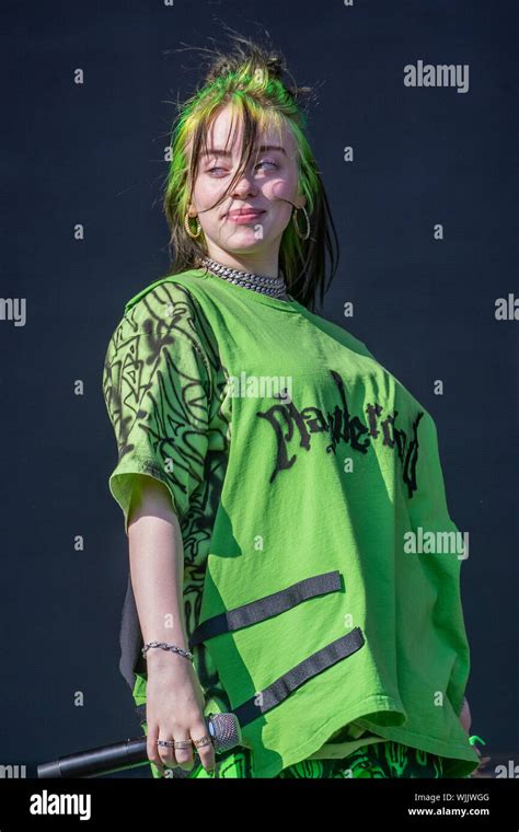 Billie Eilish Pirate Baird Oconnell Stockfotos Und Bilder Kaufen Alamy