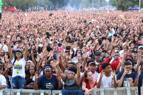 Marcha Para Jesus Reúne Milhares De Pessoas Em São Paulo