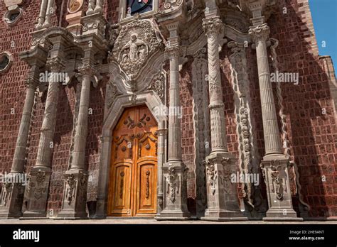 El Oratorio De San Felipe Neri O Catedral De Querétaro En La Plaza De