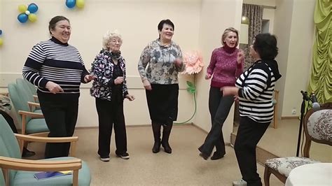 По переулку ходит лето - YouTube