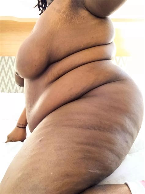 All The Right Curves In All The Right Places Nudes Biggirlsgonewild Nude Pics Org