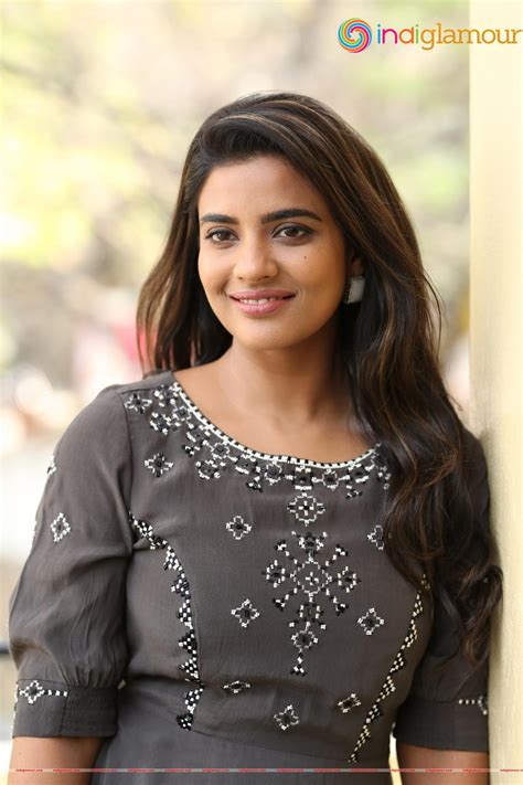 Aishwarya Rajesh Actress Photoimagepics And Stills 484393