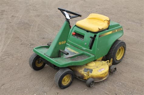 John Deere S Lawn Tractor John Deere Lawn Tractors John Deere Lawn