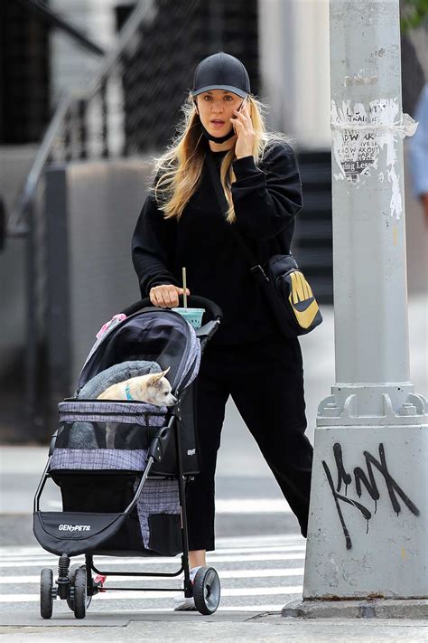 Kaley Cuoco New York Apartment Kenjutaku
