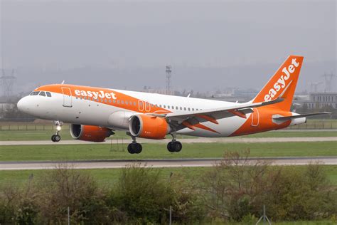 G UZHX Airbus A320 251NX Easyjet LFLL Lyon St Exupe Flickr