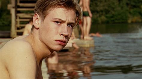 AusCAPS David Kross Nude In The Reader