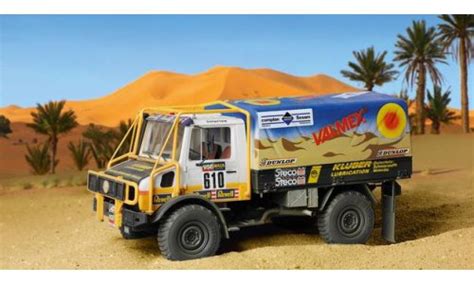 Revell Mercedes Benz Unimog U L Rallye Military Vehicle