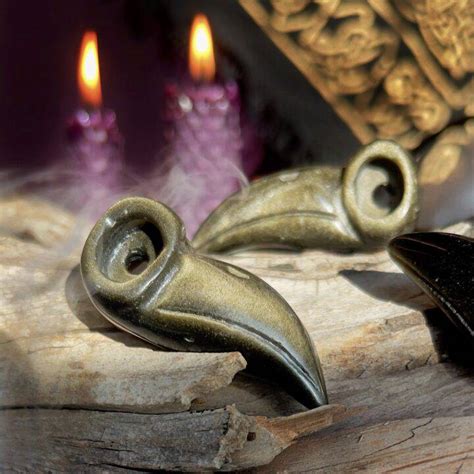 Sage Goddess Golden Sheen Obsidian Corvid Skull To Integrate Shadow