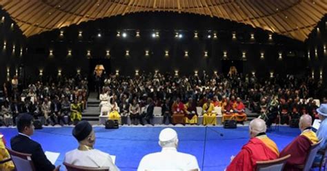 Papa In Mongolia Incontro Ecumenico E Interreligioso Le Tradiz