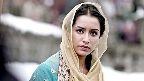 Shraddha Kapoor In A Still From Haider Shraddha Kapoor Movie Stills