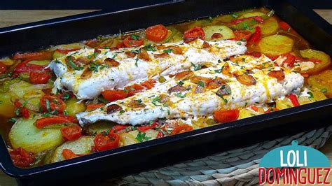 Merluza al horno con patatas y verduras Receta muy fácil y rápida