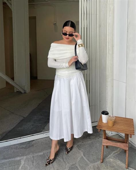 The Zoe Report On Instagram This Summer Is All About Breezy White
