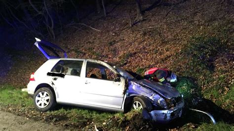 Unfall auf der A45 bei Dortmund Auto mit zwei 18 Jährigen schleudert