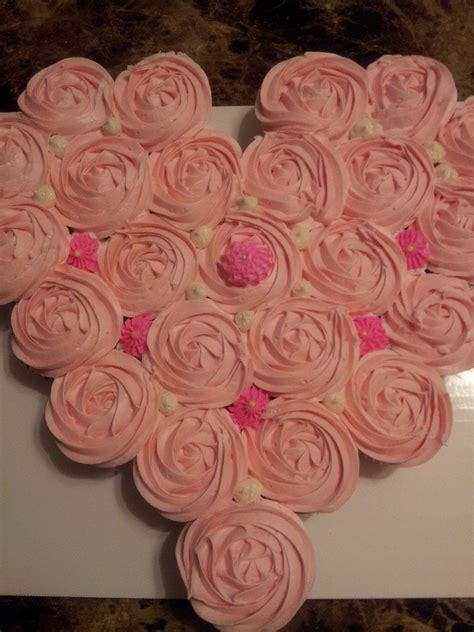 Pink Heart Cupcake Cake Pull Apart Cupcake Cake Heart Cupcakes Cake