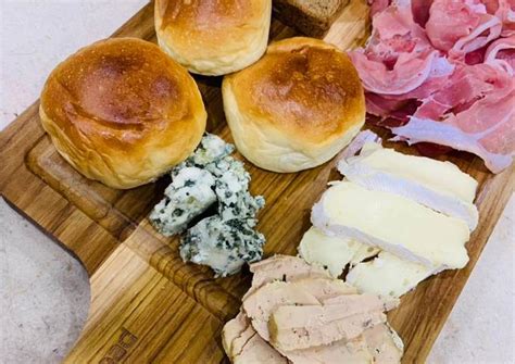 Cách Làm Món Đĩa phô mai thịt nguội ăn chơi của minh! - Cookpad