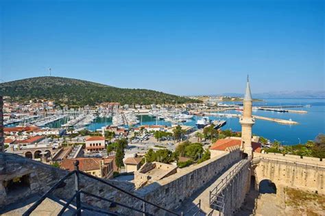 Cesme castle Stock Photos, Royalty Free Cesme castle Images | Depositphotos