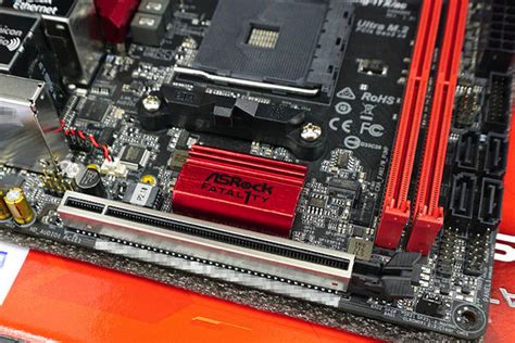Разглядываем материнские платы ASRock форм-фактора Mini-ITX для AMD Ryzen