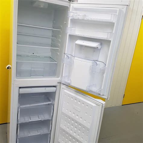 Beko Frost Free Fridge Freezer In Tw8 London For £135 00 For Sale Shpock