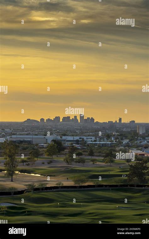 Phoenix arizona skyline night hi-res stock photography and images - Alamy