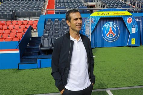 Pauleta L Ancien Attaquant Du Psg D Voile Le Successeur De Messi